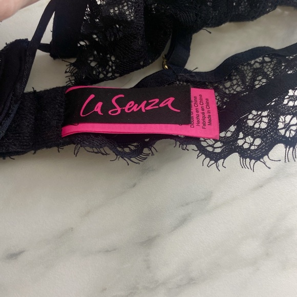🖤〰️ New LaSenza Limited Edition Bra 〰️ 🖤 - Picture 3 of 4